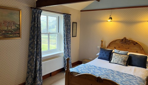 Chambre Supérieure, 1 très grand lit