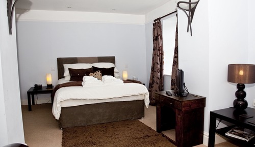 Chambre Supérieure, 1 très grand lit