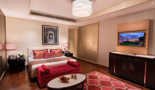 Chambre Luxe, 2 lits une place, avec vue (Runway View)