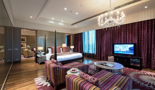 Grande Luxury, Suite Majestueuse, 1 très grand lit
