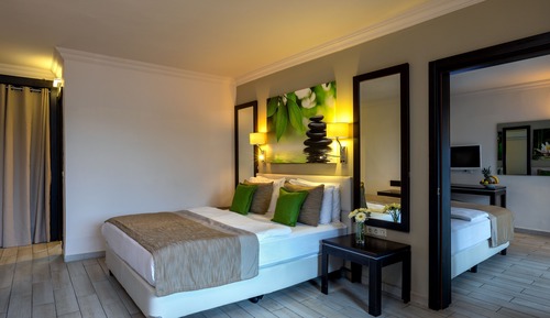 Chambre Familiale, 2 chambres, vue jardin