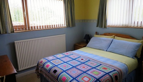 Chambre Double, salle de bains attenante