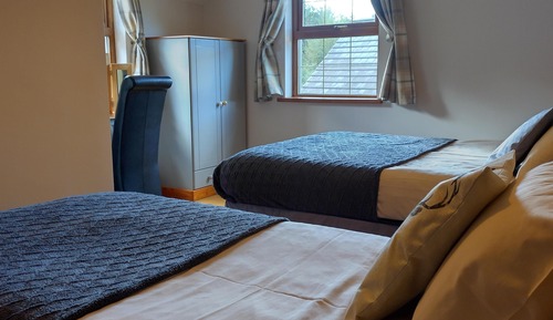 Chambre (Large Room 3)