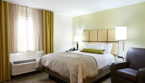 Suite Studio, 1 grand lit, accessible aux personnes à mobilité réduite (Communication Accessible)