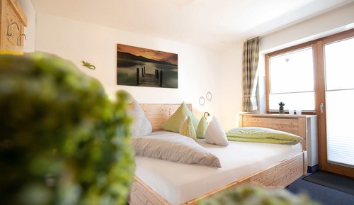 Chambre Double Standard, 1 grand lit, non-fumeurs, vue montagne