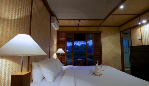 Cabane Deluxe, 1 lit double, vue fleuve