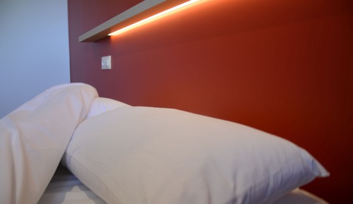 Chambre 2 lits jumeaux (Serviettes, TV & Wifi inclus)
