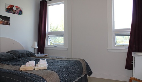 Chambre Double, salle de bains commune