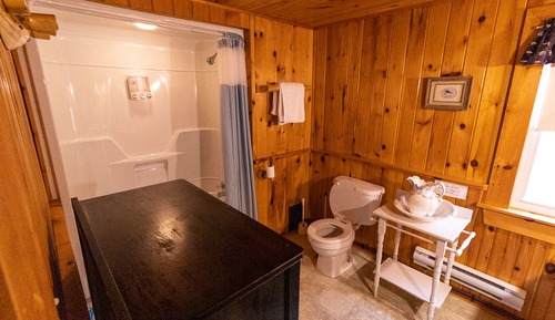 Cabane Tradition, 2 chambres, coin cuisine, vue fleuve