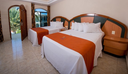Chambre Supérieure, 2 lits doubles