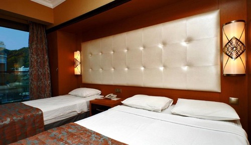 Chambre Supérieure avec lits jumeaux