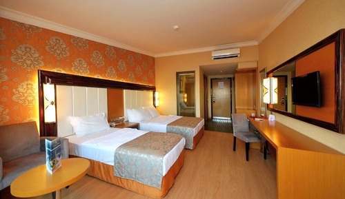 Chambre Standard, vue partielle sur la mer