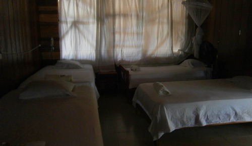 Chambre Quadruple, vue jardin (4 personas)