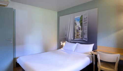 Chambre Double, accessible aux personnes à mobilité réduite, non-fumeurs