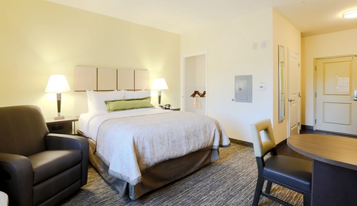 Suite Studio, 1 grand lit, accessible aux personnes à mobilité réduite (Accessible Tub)