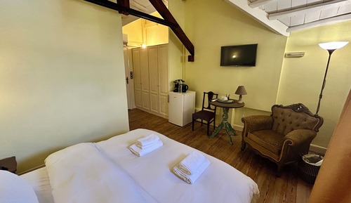 Mansion Attic Studio with Partial Sea View