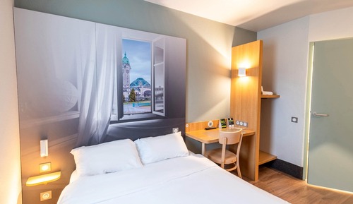 Chambre Double, accessible aux personnes à mobilité réduite, non-fumeurs