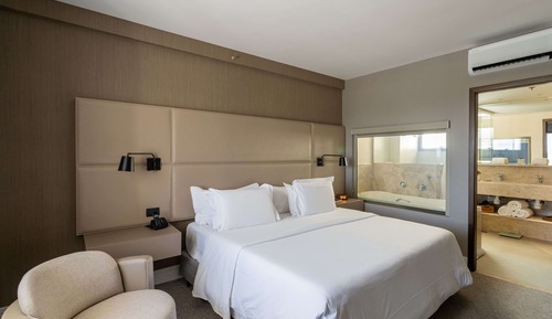 Suite, 1 très grand lit
