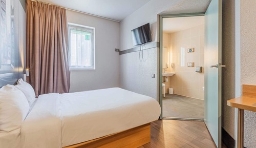 Chambre Double, accessible aux personnes à mobilité réduite, non-fumeurs