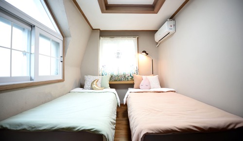 Chambre avec lits jumeaux