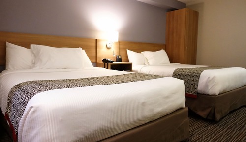Chambre, 2 grands lits, non-fumeurs