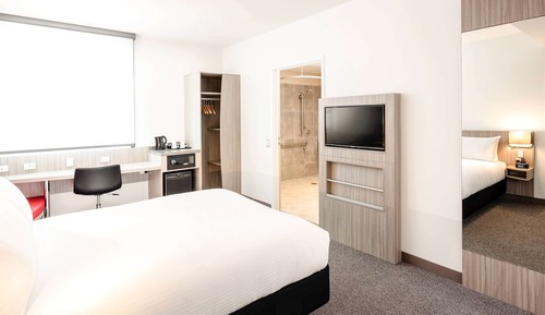 Chambre, 1 grand lit, accessible aux personnes à mobilité réduite (Accessible)