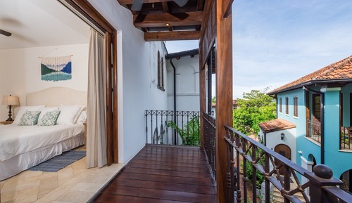 Appart'hôtel Deluxe, plusieurs lits, 2 salles de bains, vue ville (24 Plaza Carlota | 2 BR | 2 BA)