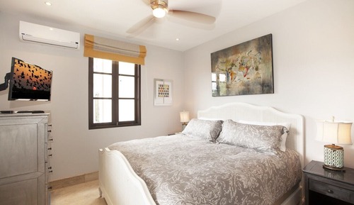 Appart'hôtel Deluxe, 1 très grand lit, terrasse (30 Avenida La Antigua | 1 BR | 1 BA)