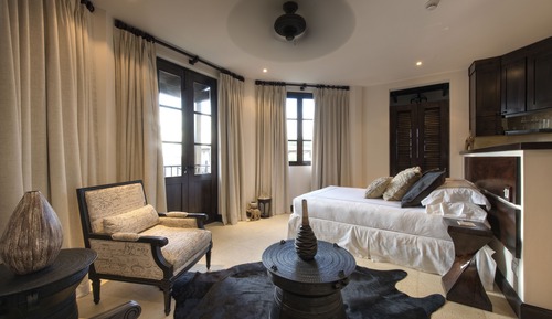 Appart'hôtel Deluxe, 1 grand lit, balcon, vue cour intérieure (32 Avenida La Antigua | 1 BR | 1 BA)