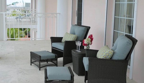 Topaz (Ocean & Pool View, Balcony)