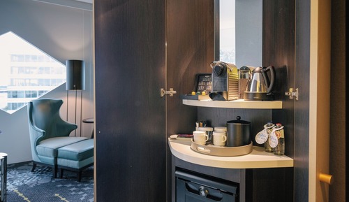 Chambre Exécutive, 1 très grand lit (Airport View, Lounge Access)