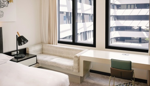 Chambre, 1 très grand lit (Atrium View)
