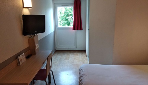 Chambre Standard, 2 lits une place