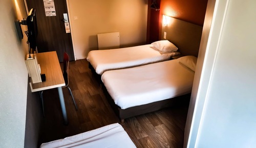 Chambre Standard, 3 lits une place