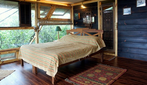 Tree House Romantique, 1 grand lit, vue vallée