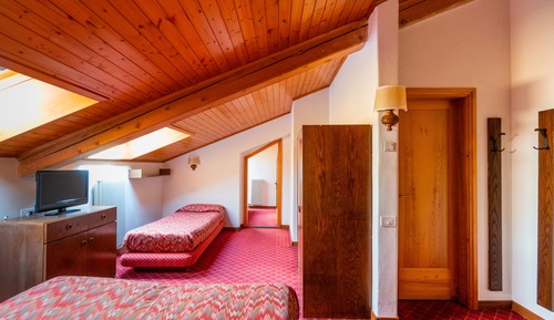 Appartement Économique, 2 chambres (attic)