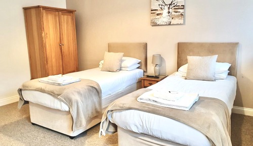 Chambre avec lits jumeaux