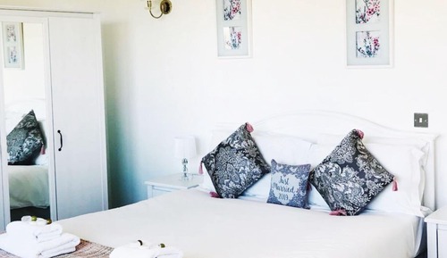 Chambre Supérieure, 1 très grand lit, vue golf