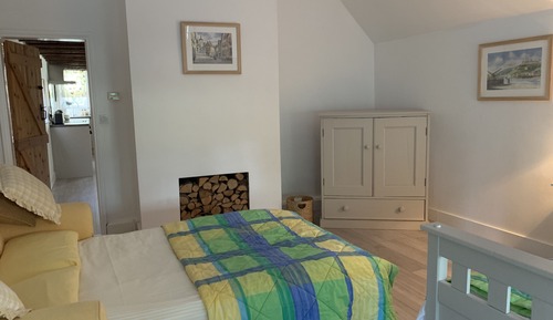 Chambre Double, salle de bains attenante