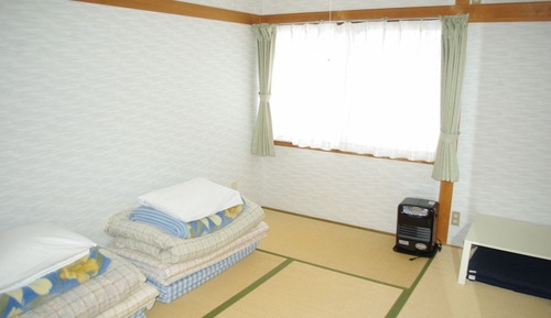 Chambre, non-fumeurs (Run of House, 1-2 people, Over 7 y/o)