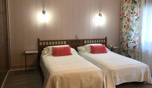 Chambre Triple Standard, 3 lits une place