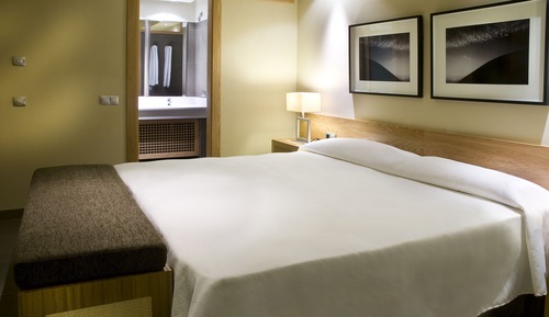 Suite Junior (2 adults and 1 child)
