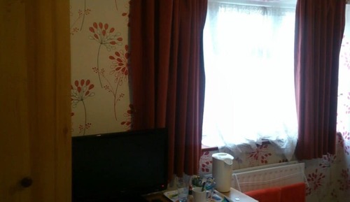 Chambre Double, salle de bains attenante