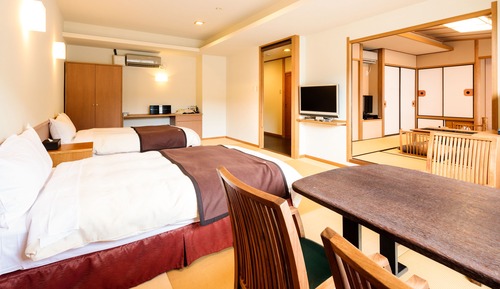 Chambre Supérieure avec lits jumeaux