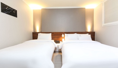 Deluxe Twin Room, City View