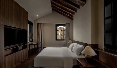 Luxury Double Room, Patio, River View