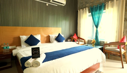 Chambre Double, vue piscine