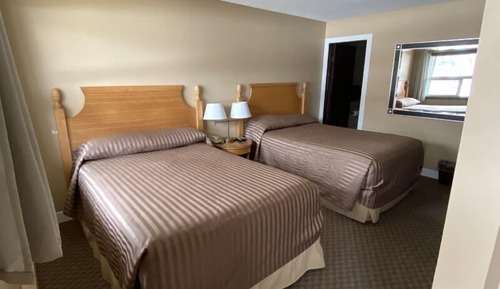 Chambre Simple, 2 grands lits, non-fumeurs, climatisation