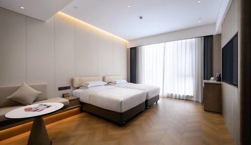 Room, 2 Twin Beds (Selected)