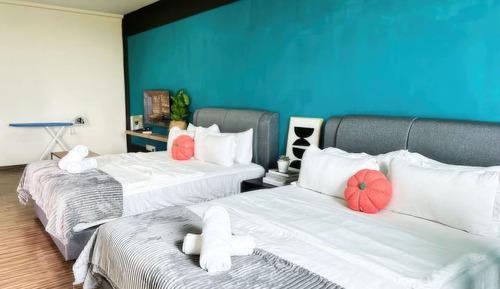 Deluxe Studio, 2 Queen Beds, Balcony, City View